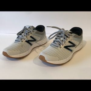 LIKE NEW - new balance sneakers